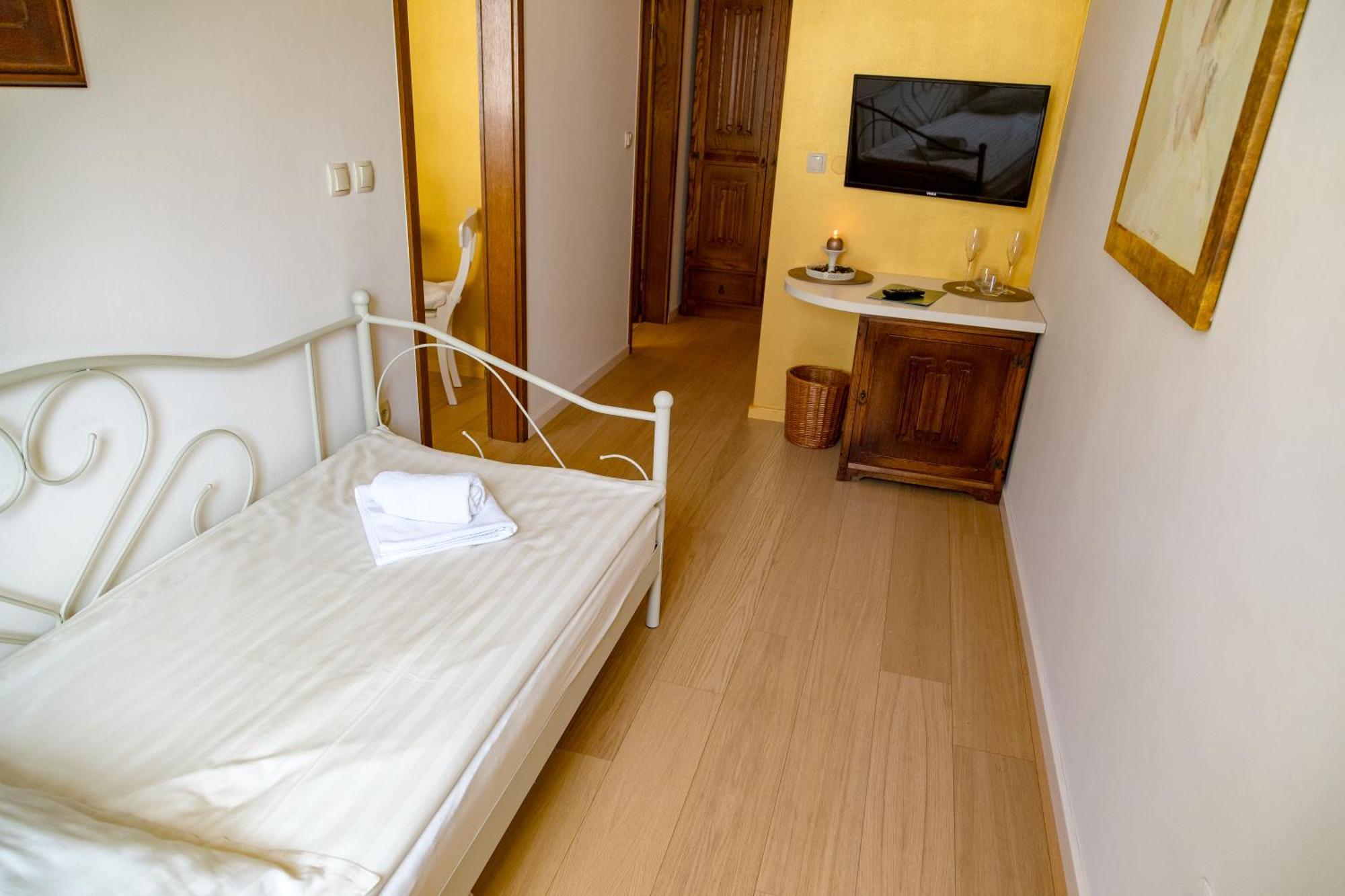 Splavar Rooms Brezice Exterior photo